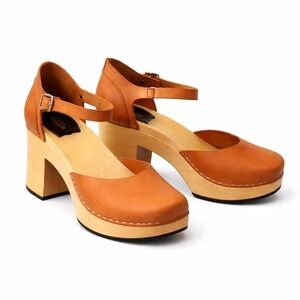 Swedish Hasbeens Women EU41 US10 Cognac Leather Mary Jane Clog Heels